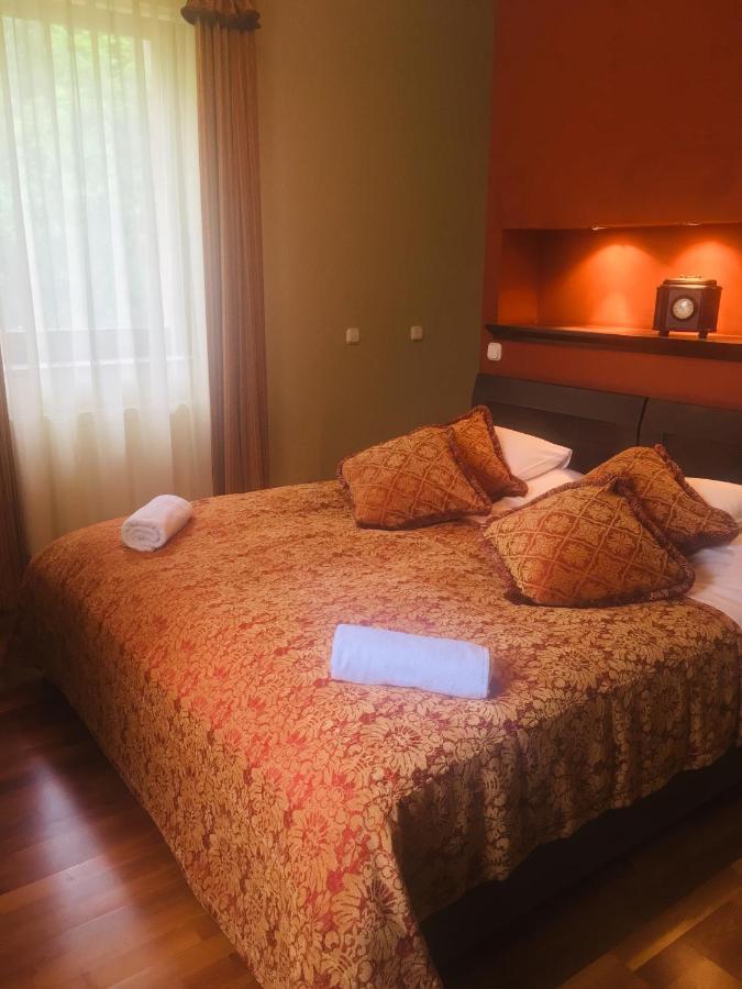 Haz Az Erdo Szelen Hotell Bánk Eksteriør bilde